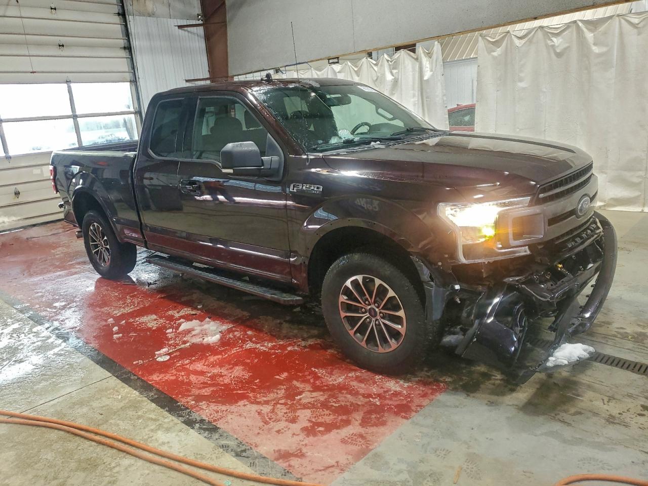 Ford F-150 Super Cab Image 4