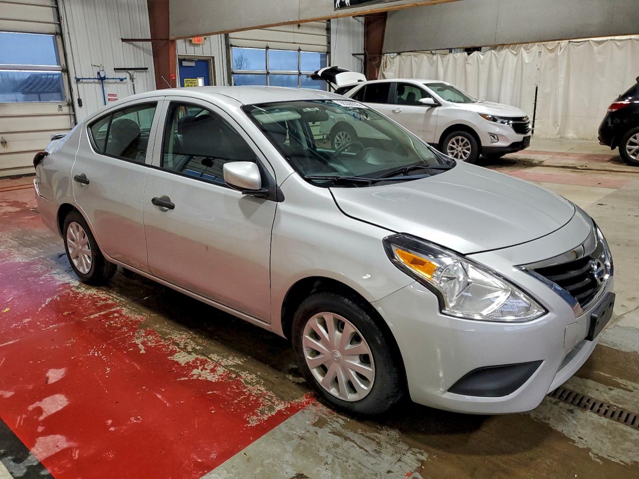 Nissan Versa S Image 8