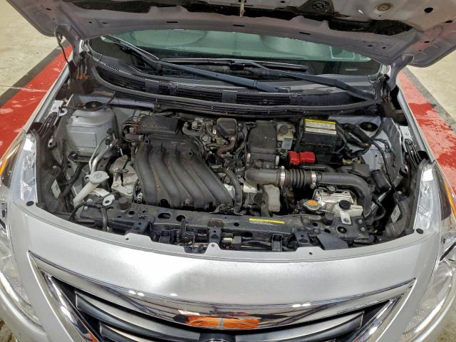 Nissan Versa S Image 12