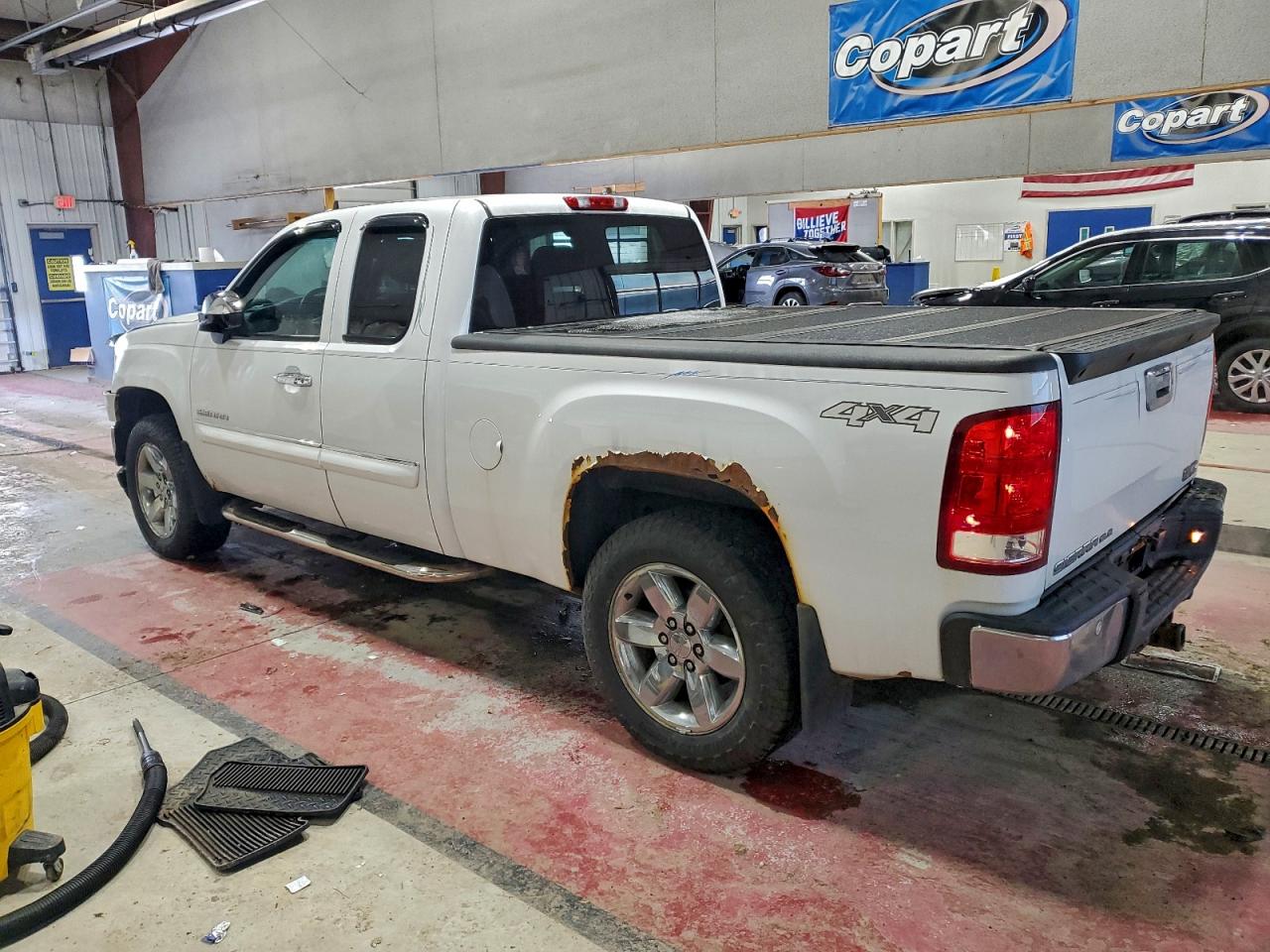 GMC Sierra K1500 Sle Image 8