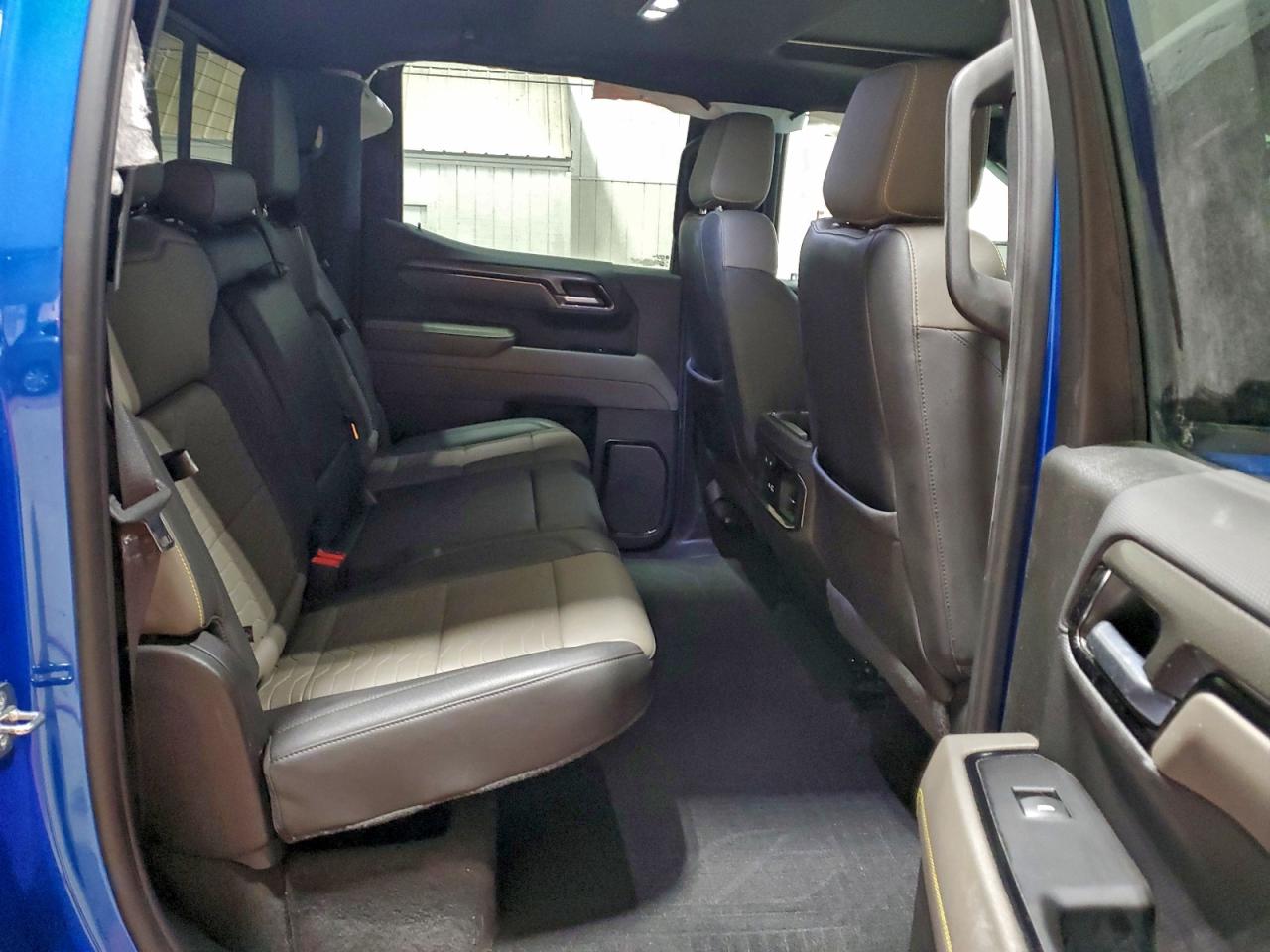 Chevrolet Silverado K1500 Zr2 Image 9