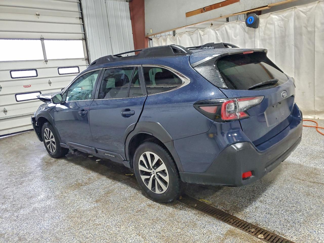Subaru Outback Premium Image 6