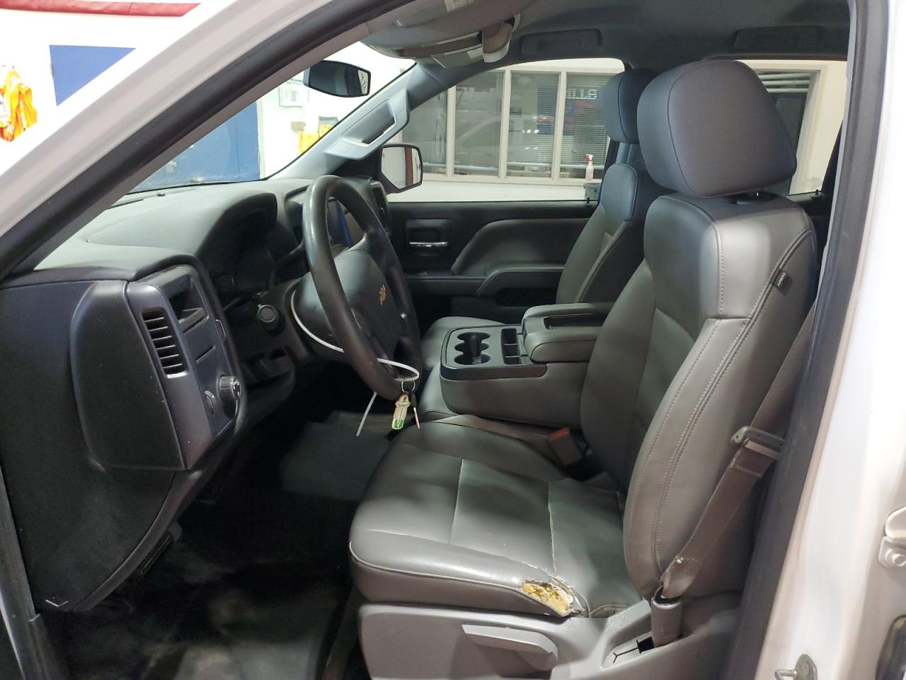 Chevrolet Silverado C1500 Image 9