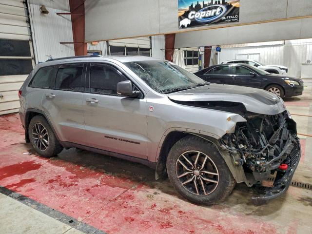 Jeep Grand Cherokee Trailhawk Image 10