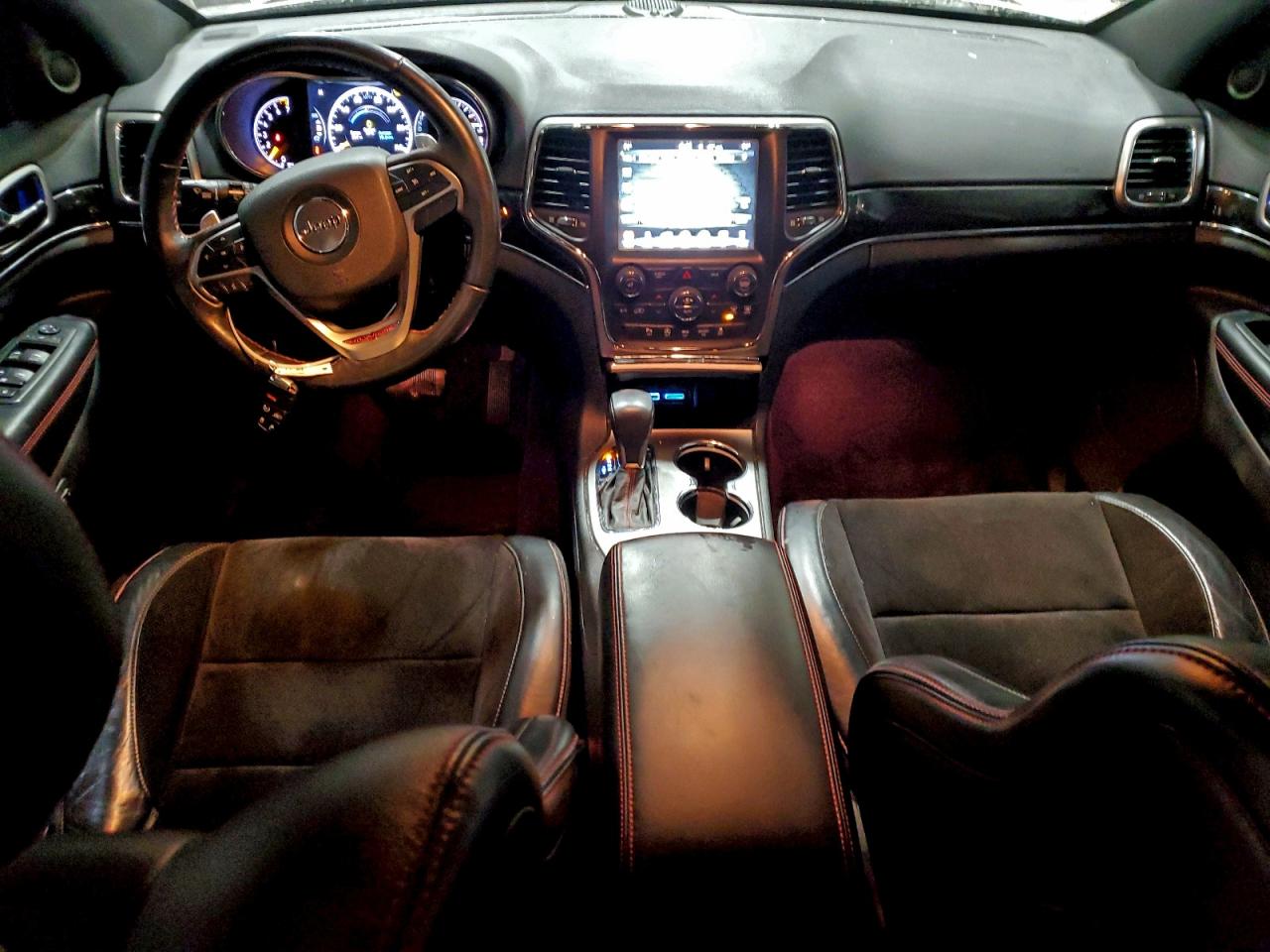 Jeep Grand Cherokee Trailhawk Image 9