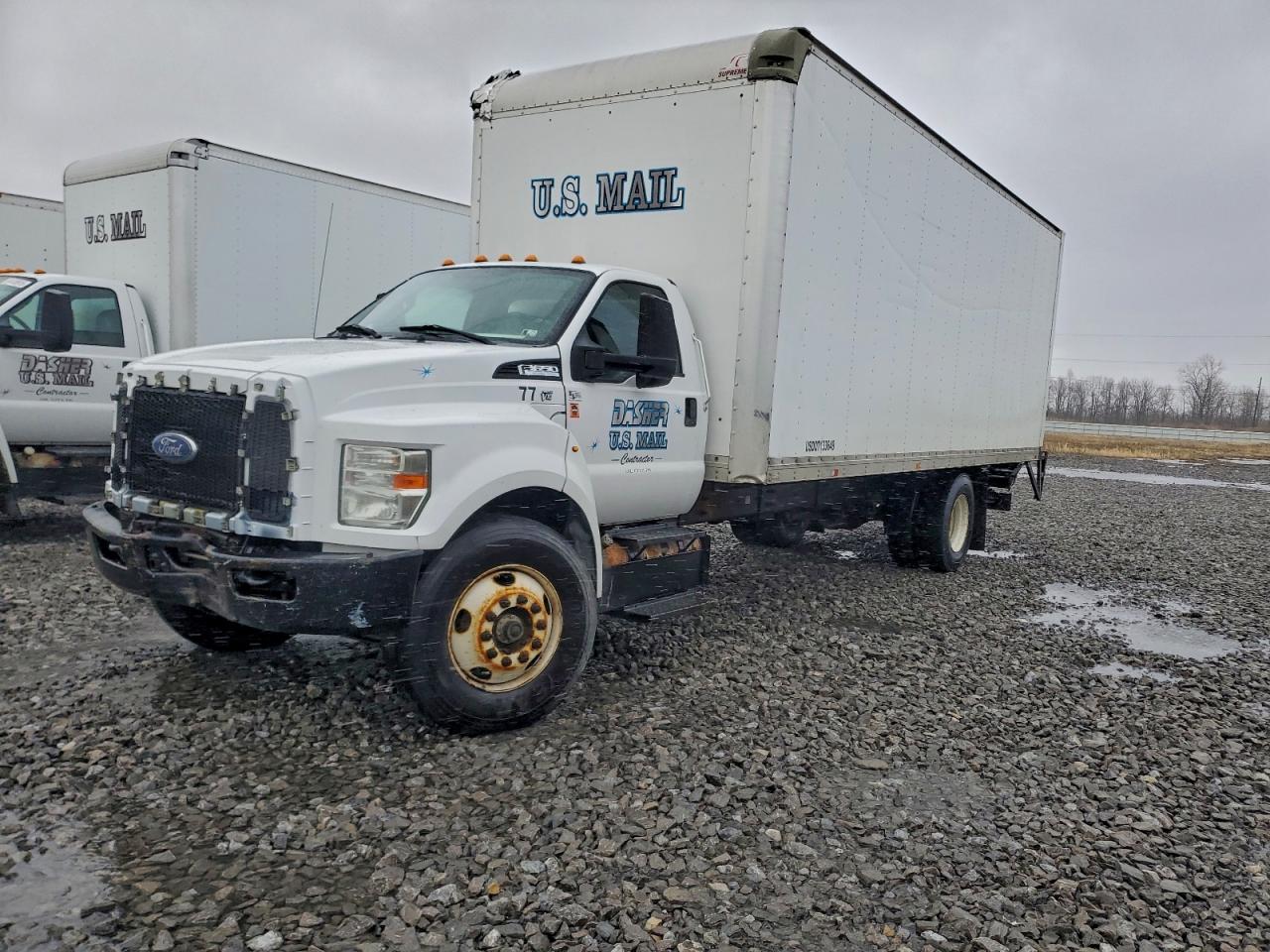 Ford F-650 Super Duty Image 1