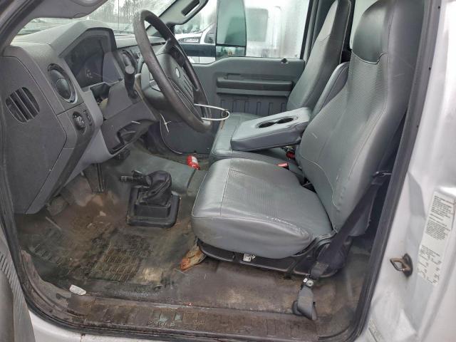 Ford F-650 Super Duty Image 6