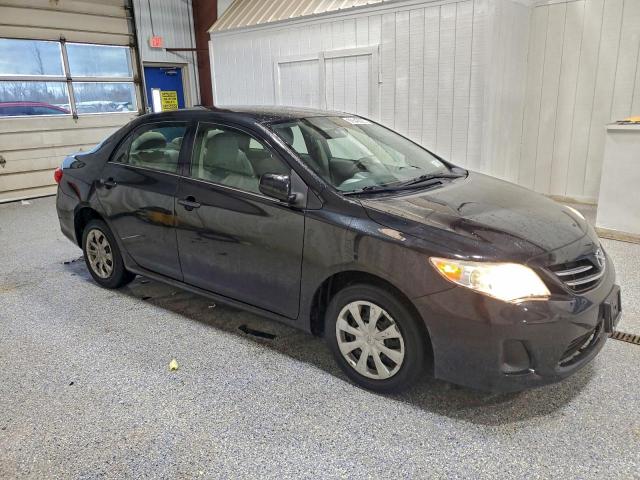 Toyota Corolla Base Image 2