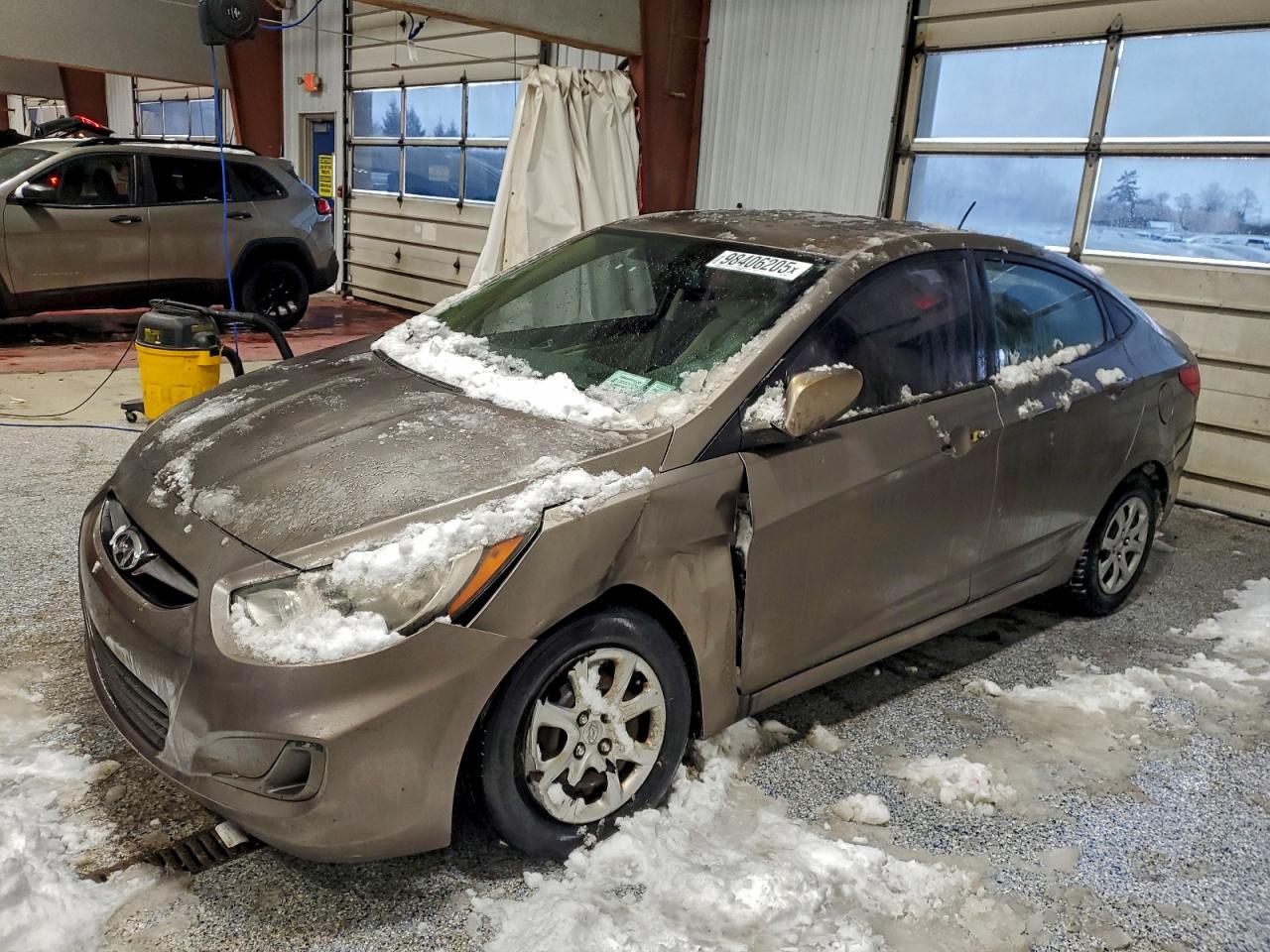 Hyundai ACCENT Gls Image 1