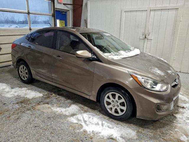 Hyundai ACCENT Gls Image 11