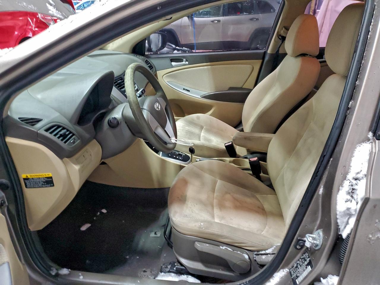 Hyundai ACCENT Gls Image 2