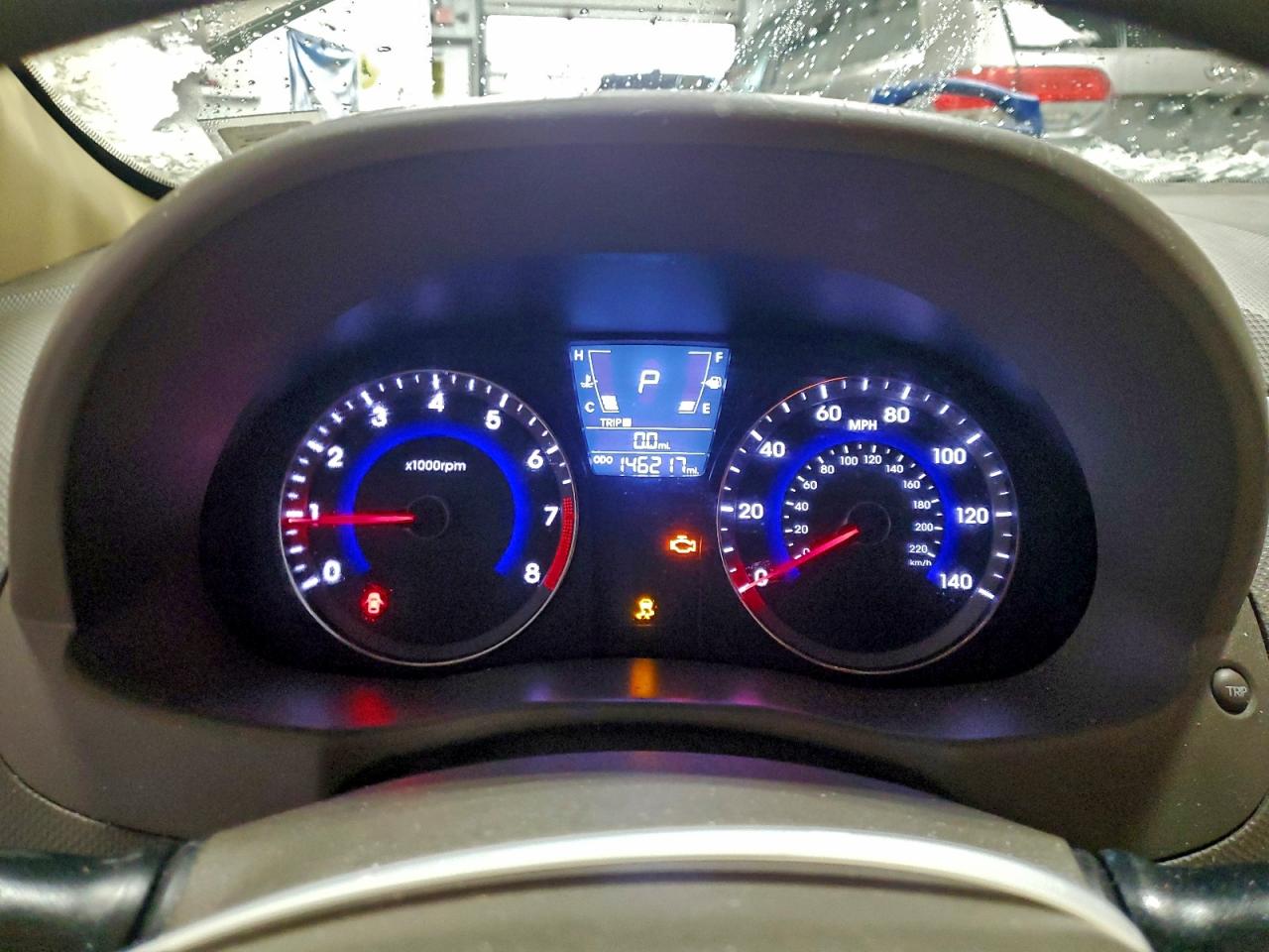 Hyundai ACCENT Gls Image 12