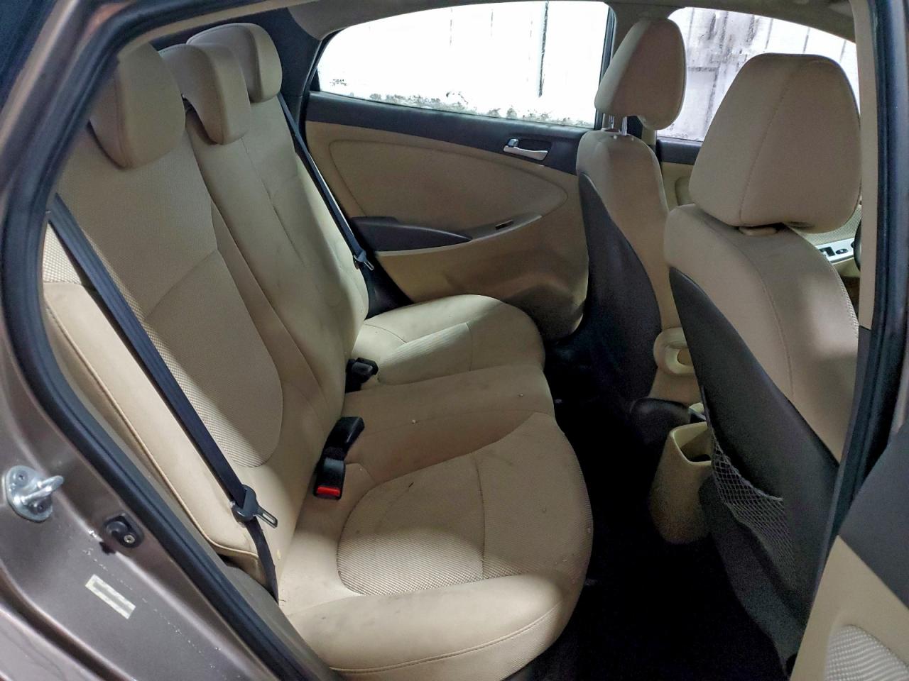 Hyundai ACCENT Gls Image 5