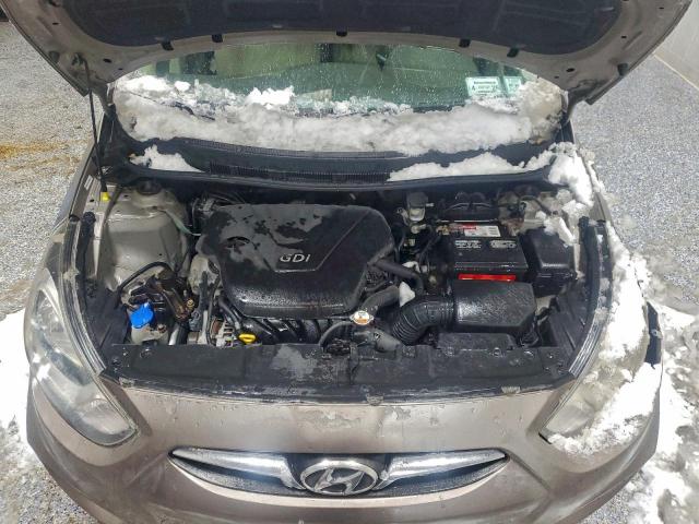 Hyundai ACCENT Gls Image 7