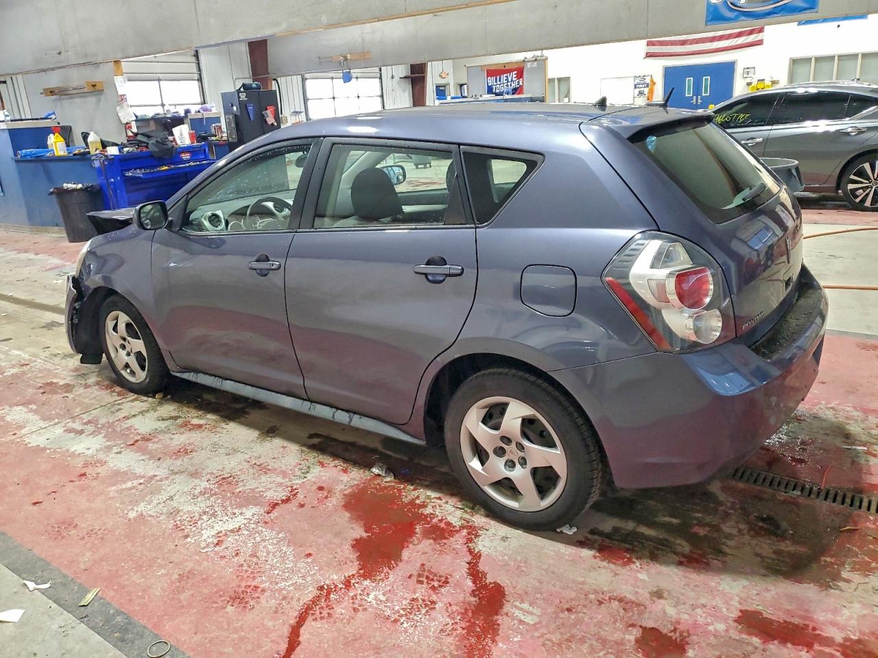 Pontiac Vibe Image 8