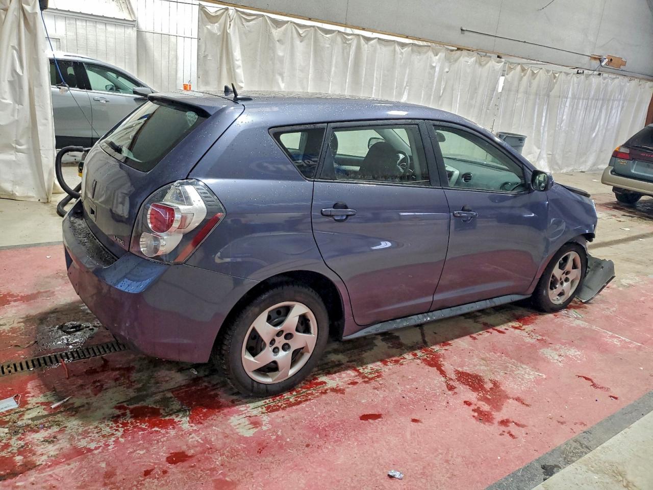 Pontiac Vibe Image 10