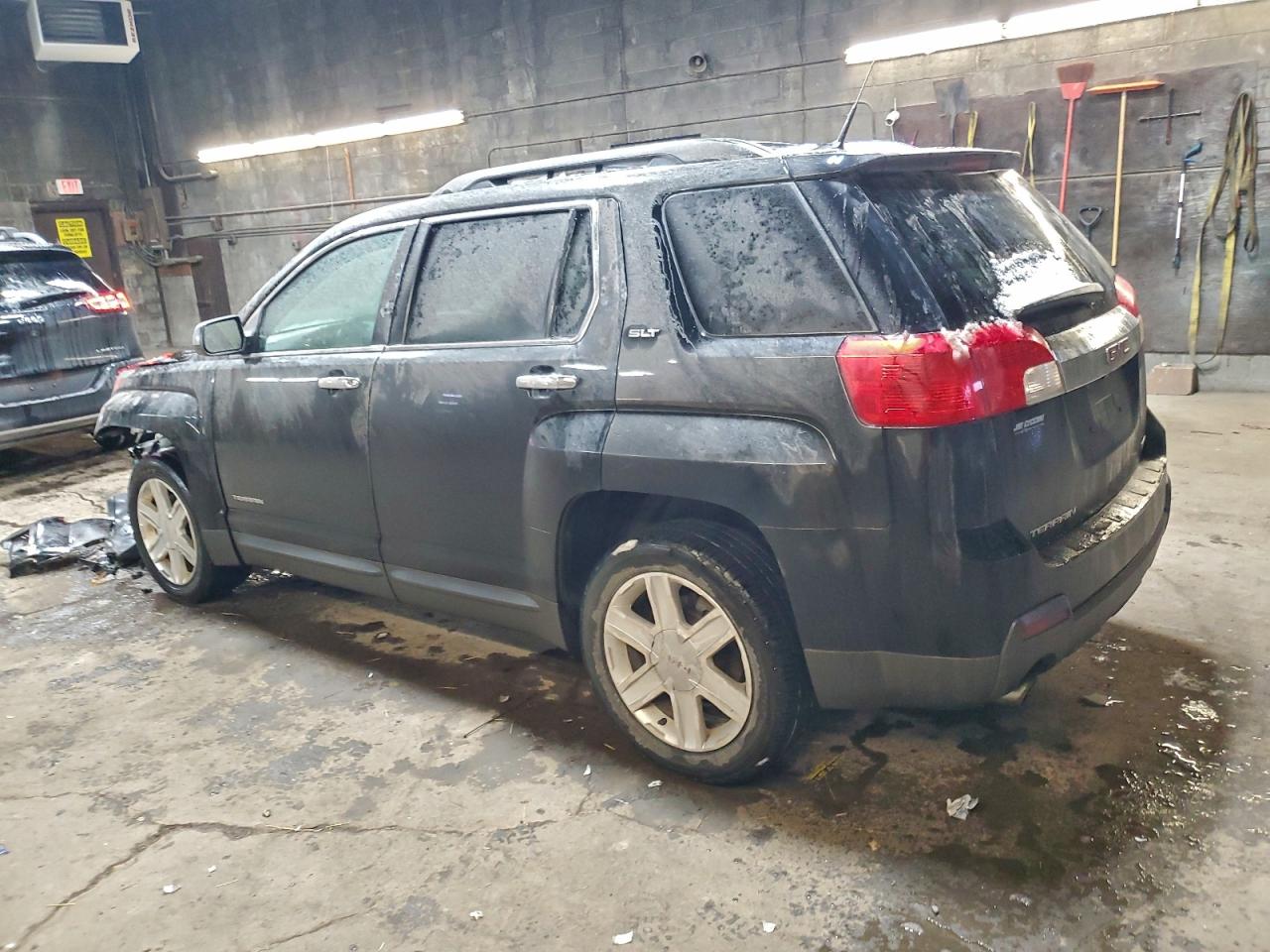 GMC Terrain Slt Image 2