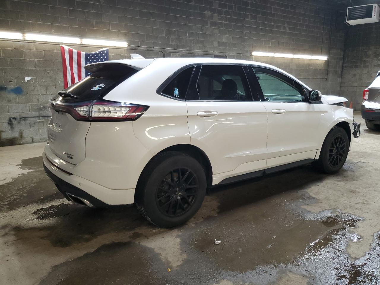 Ford Edge Sport Image 2