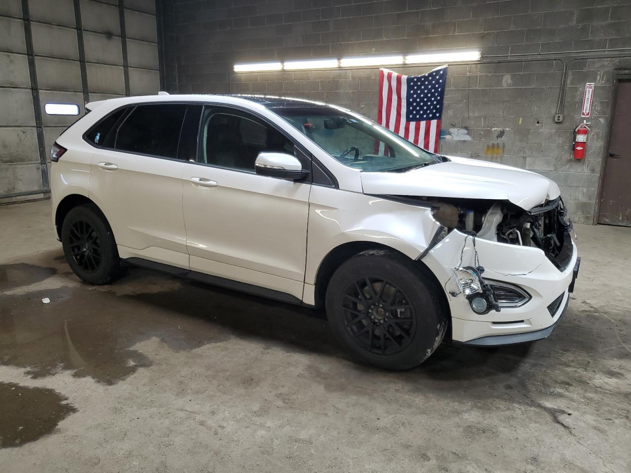 Ford Edge Sport Image 3