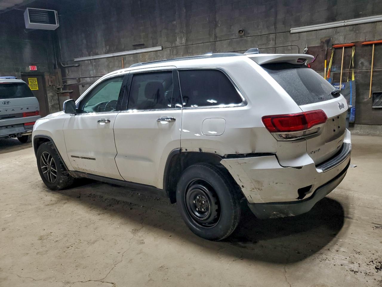Jeep Grand Cherokee Limited Image 4