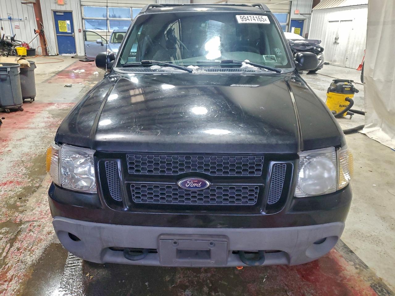 Ford Explorer Image 5