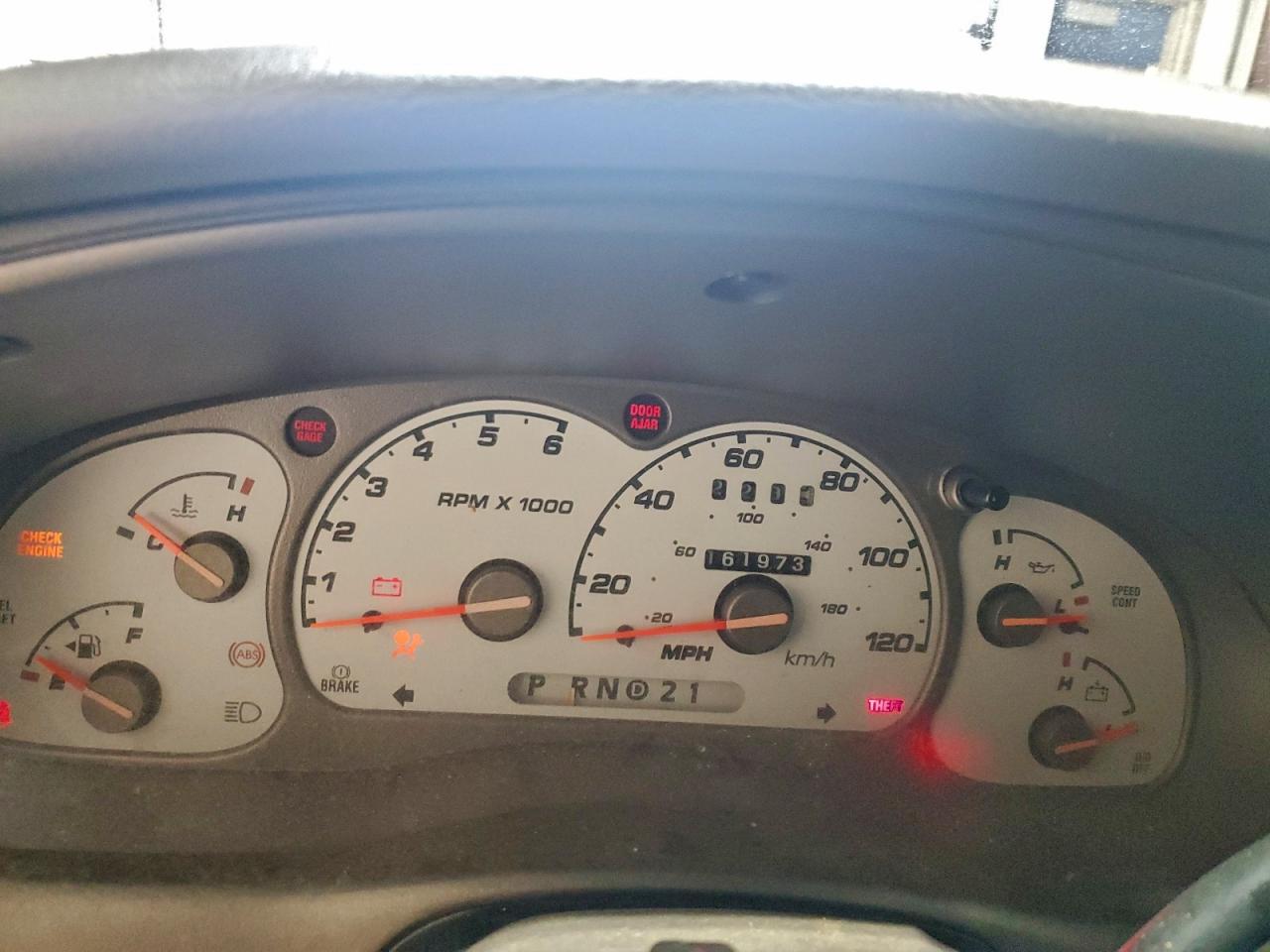 Ford Explorer Image 9