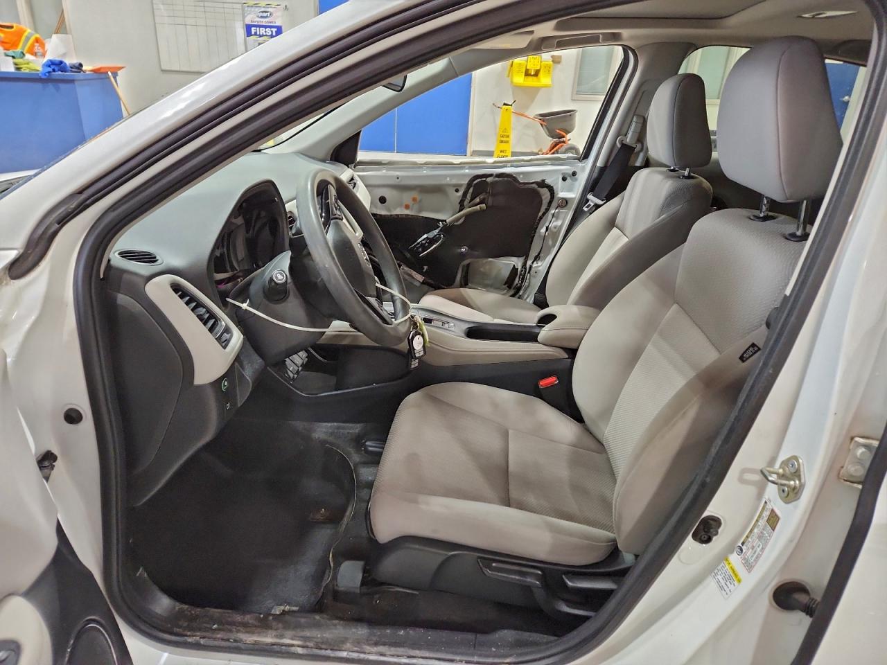 Honda HR-V Ex Image 6