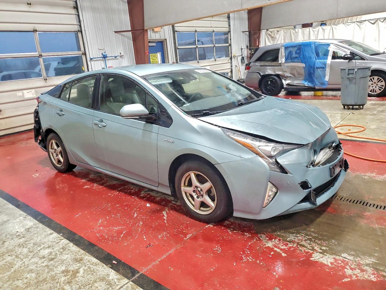 Toyota Prius Image 11