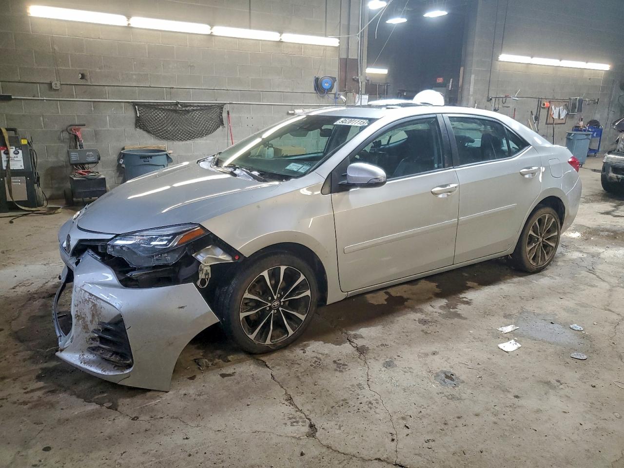 Toyota Corolla L Image 1