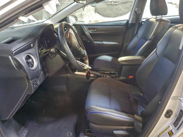 Toyota Corolla L Image 10