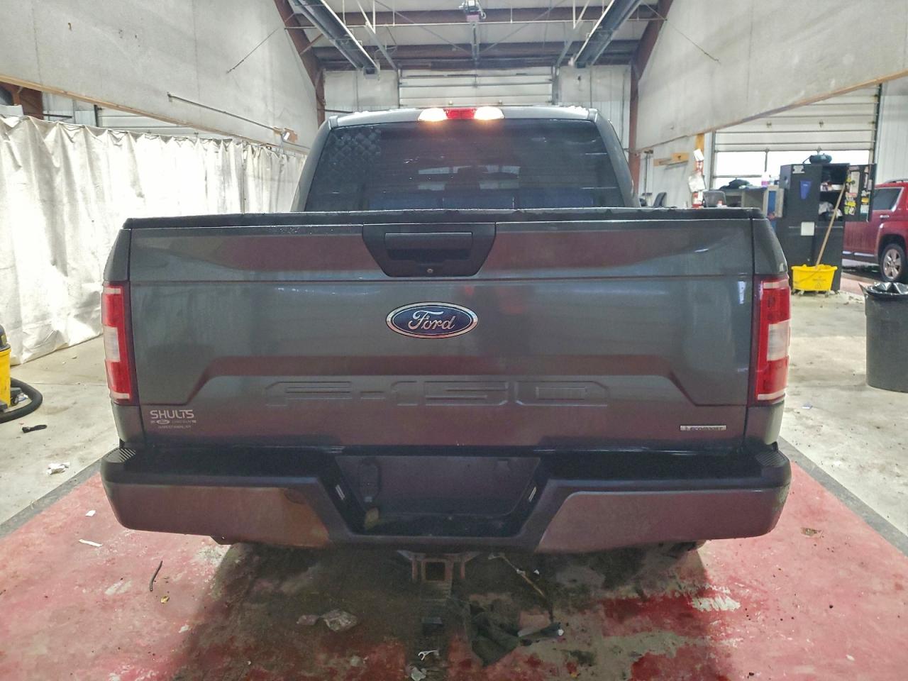 Ford F-150 Supercrew Image 4