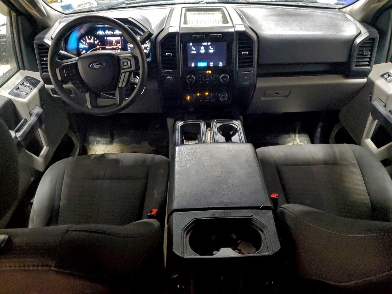 Ford F-150 Supercrew Image 11