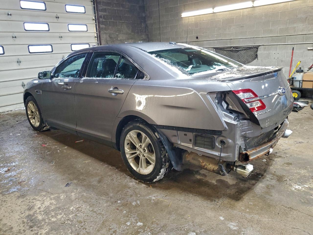 Ford Taurus Sel Image 2