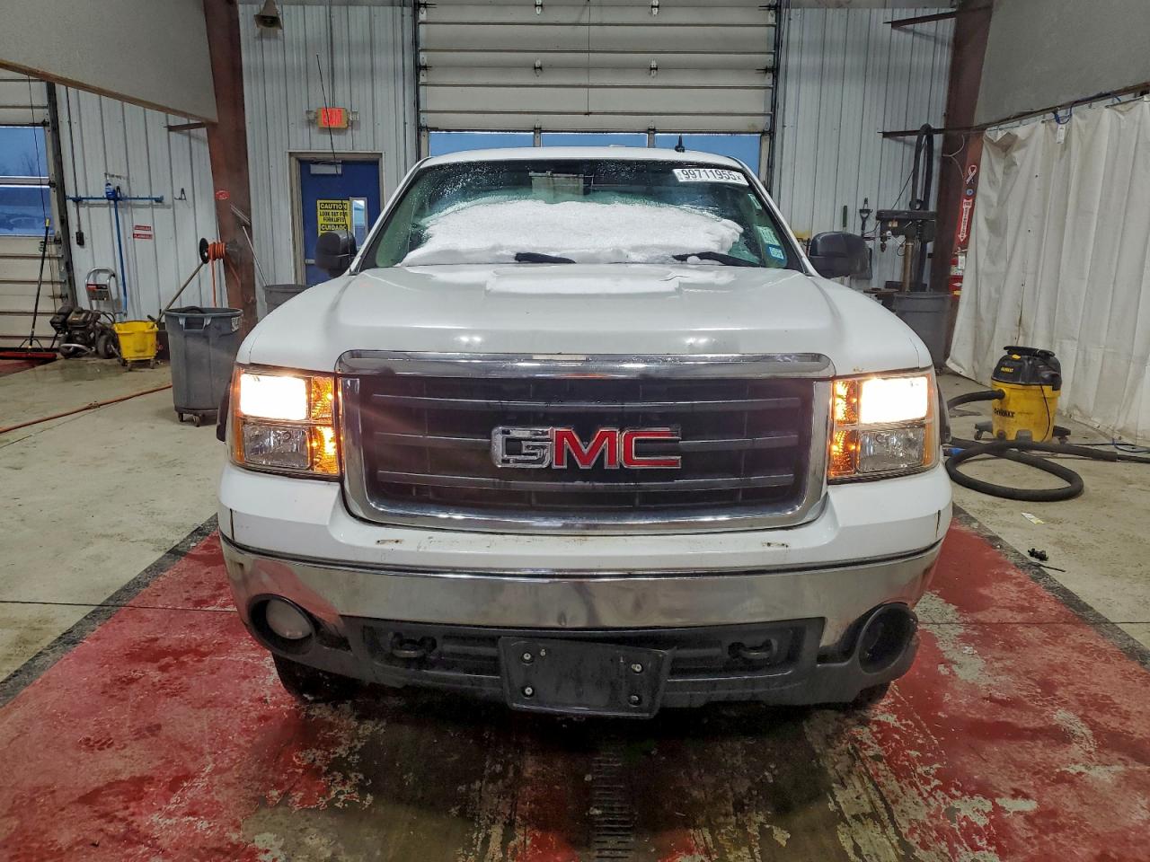 GMC Sierra K1500 Image 5