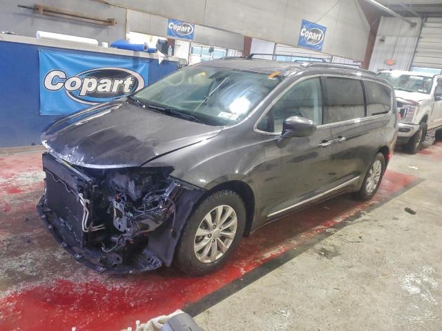  Salvage Chrysler Pacifica