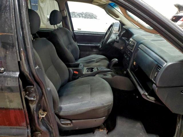 Jeep Grand Cherokee Laredo Image 11