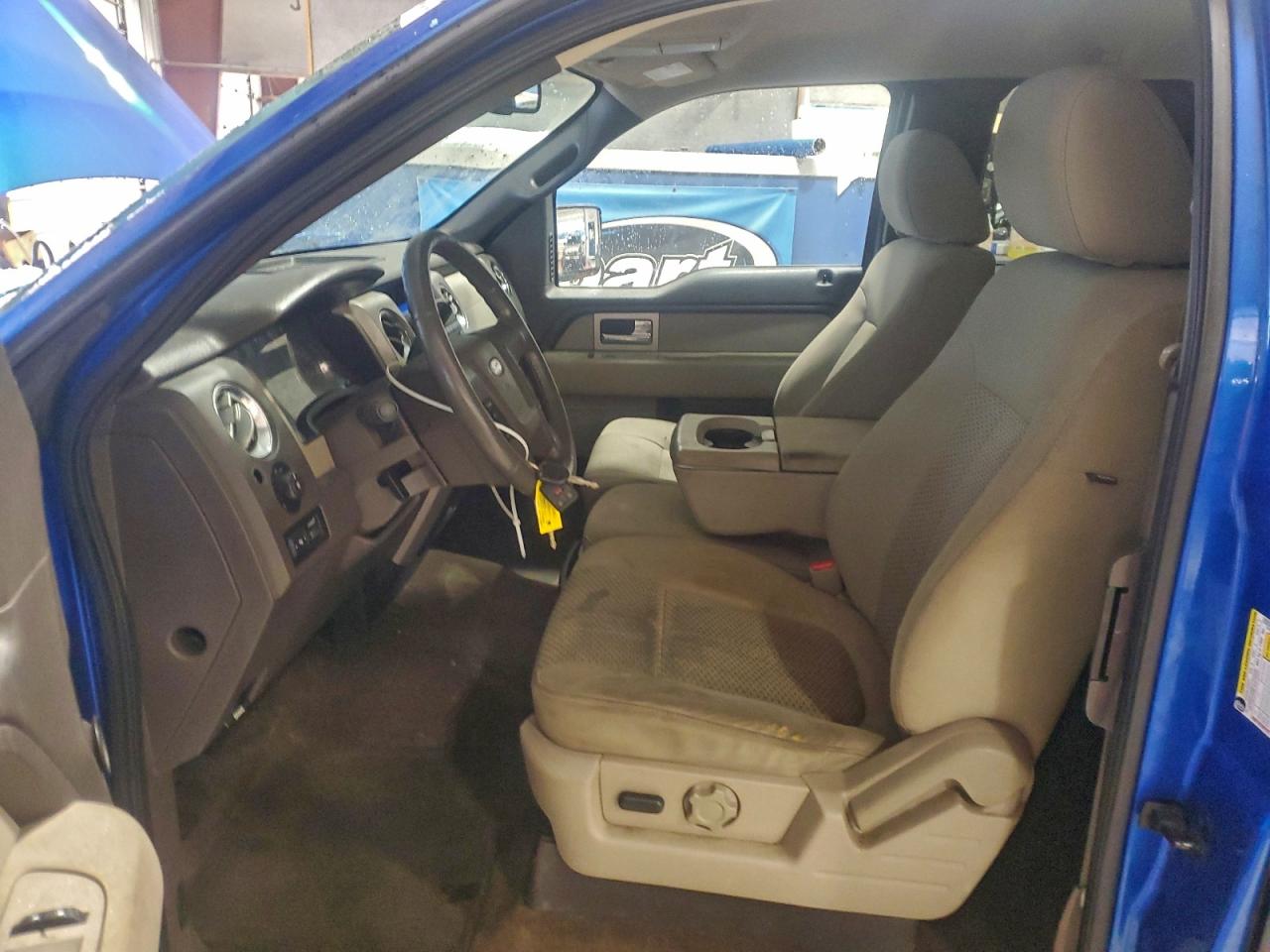 Ford F-150 Super Cab Image 7