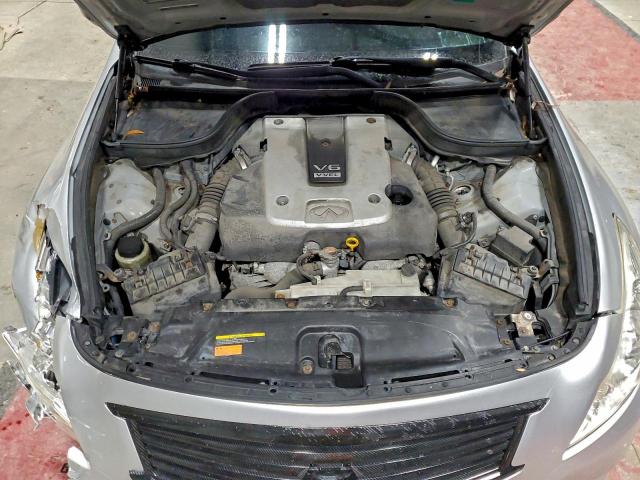 INFINITI G37 Image 12