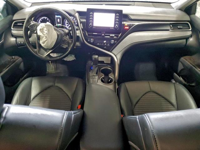 Toyota Camry Se Image 4