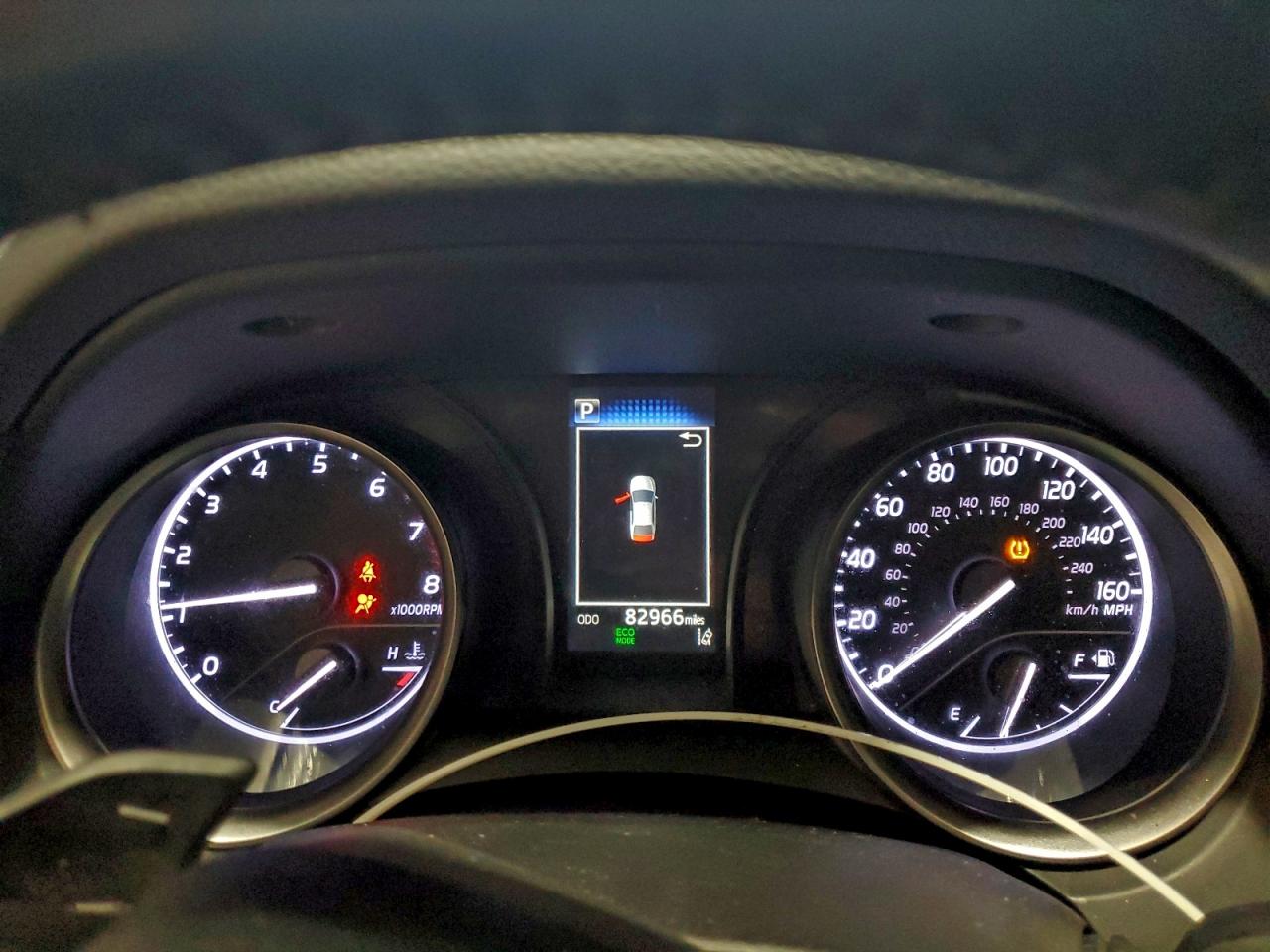 Toyota Camry Se Image 9