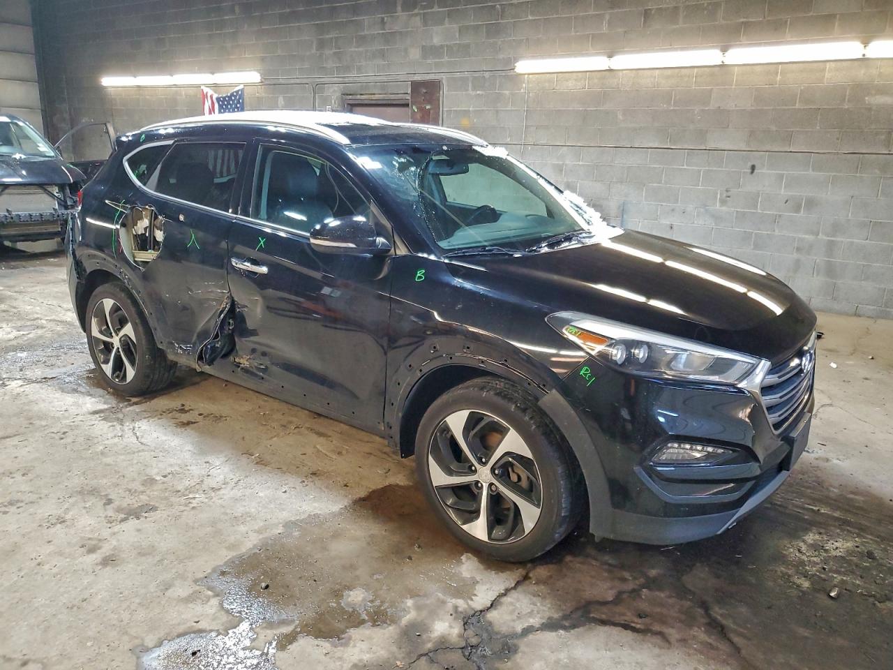 Hyundai TUCSON Limited Image 6