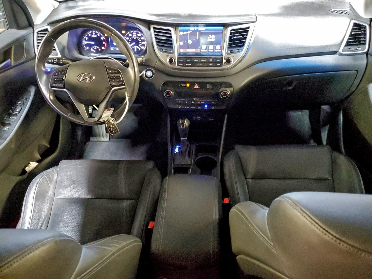 Hyundai TUCSON Limited Image 10