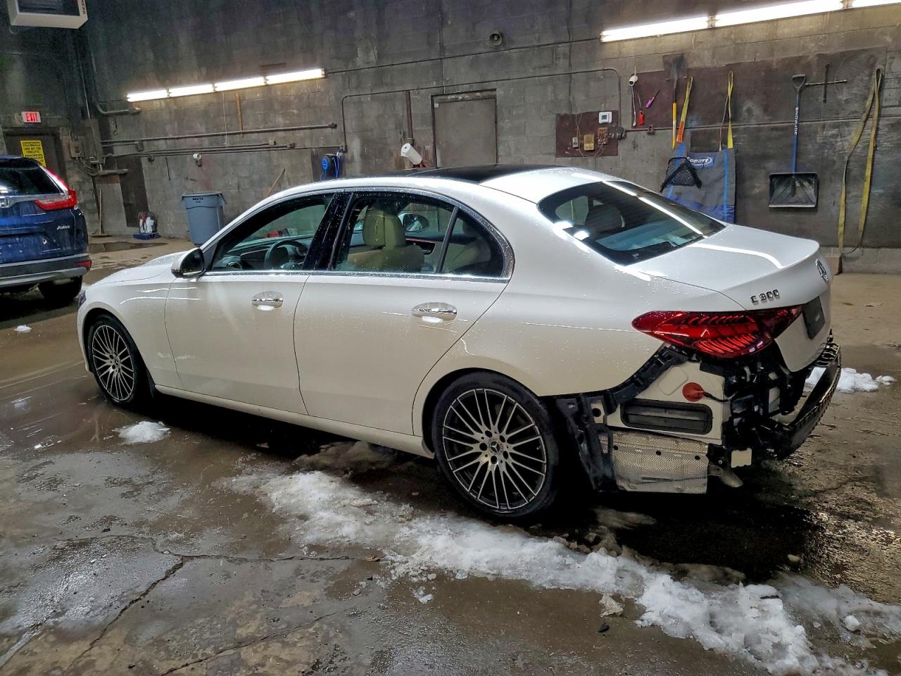 Mercedes-Benz C-Class 300 4matic Image 3