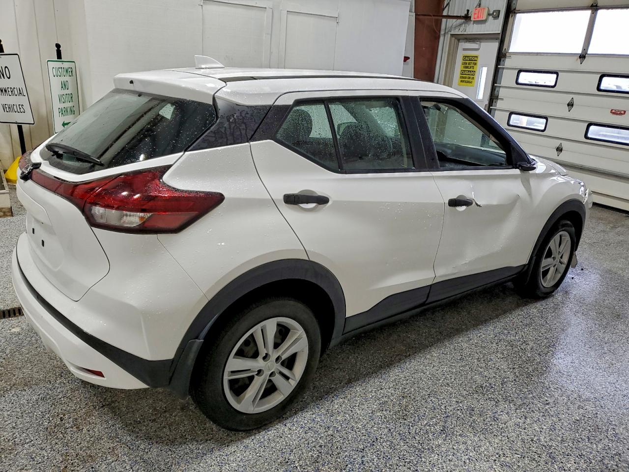 Nissan Kicks S Image 10