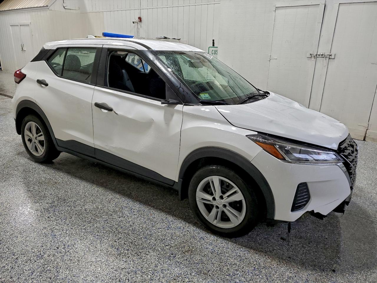 Nissan Kicks S Image 5