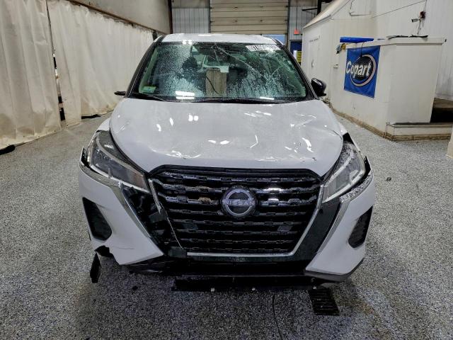 Nissan Kicks S Image 12