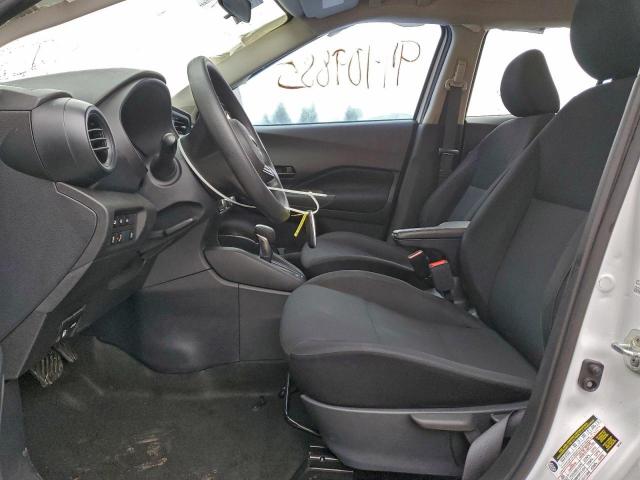 Nissan Kicks S Image 11