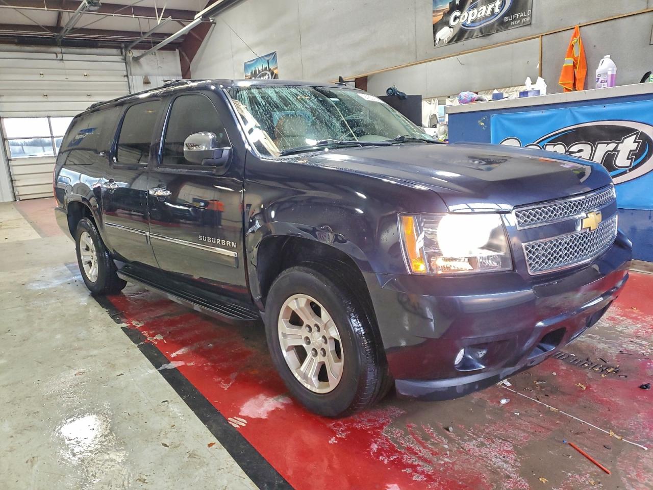 Chevrolet Suburban K1500 Ltz Image 5