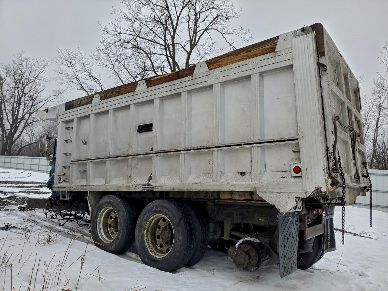 Peterbilt 357 Image 2