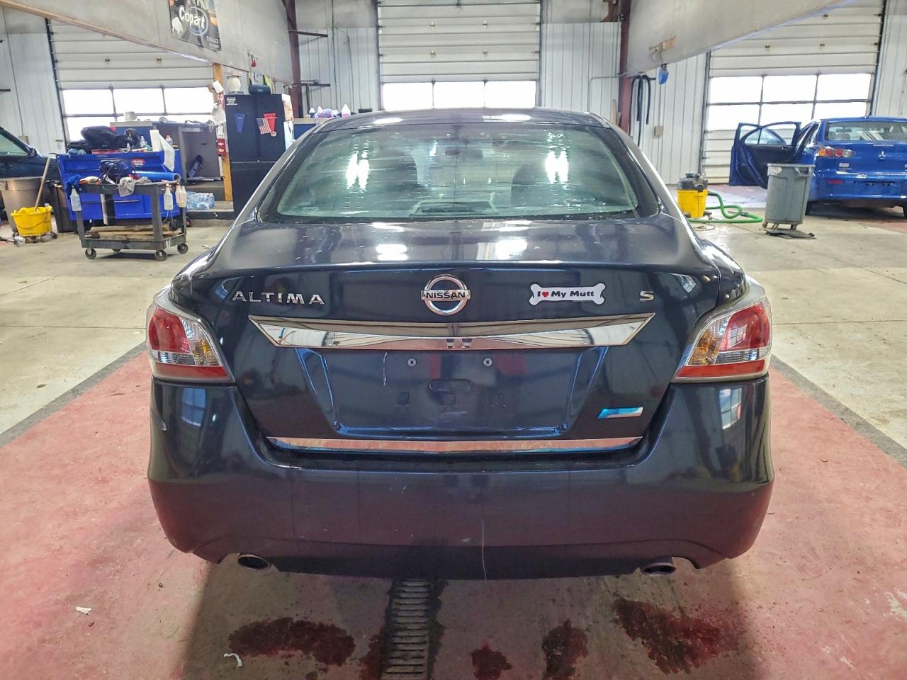 Nissan Altima 2.5 Image 3
